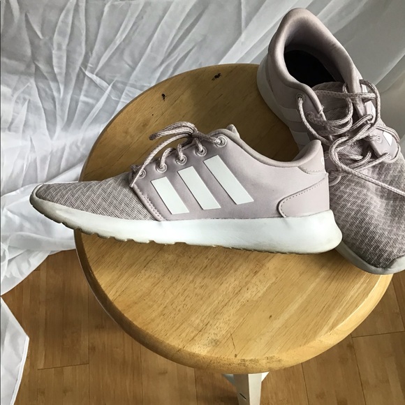 Light Pink Adidas Size 6 - Picture 2 of 6